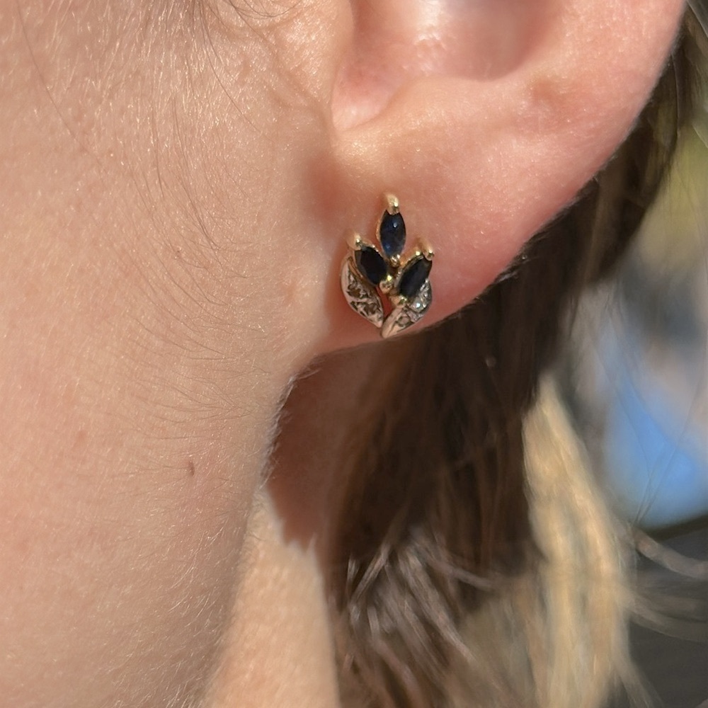 14k real solid gold sapphire Diamonds earrings